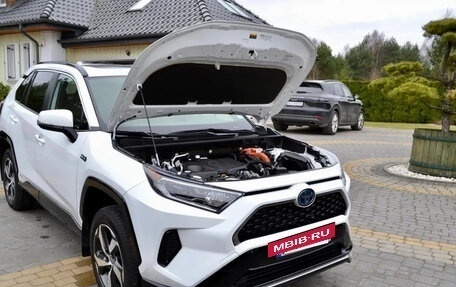 Toyota RAV4, 2021 год, 2 900 000 рублей, 17 фотография