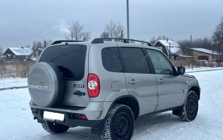 Chevrolet Niva I рестайлинг, 2015 год, 650 000 рублей, 5 фотография