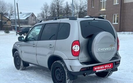 Chevrolet Niva I рестайлинг, 2015 год, 650 000 рублей, 3 фотография