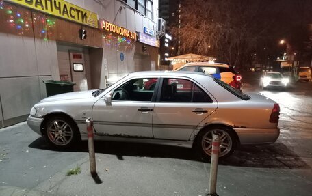 Mercedes-Benz C-Класс, 1997 год, 270 000 рублей, 6 фотография