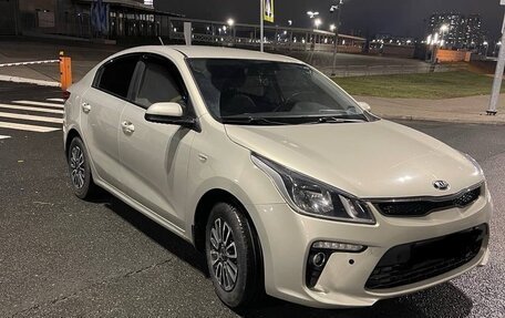 KIA Rio IV, 2018 год, 1 000 000 рублей, 6 фотография