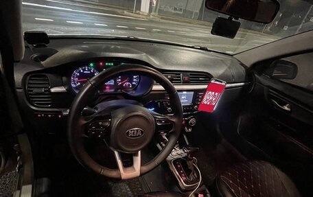 KIA Rio IV, 2018 год, 1 000 000 рублей, 17 фотография