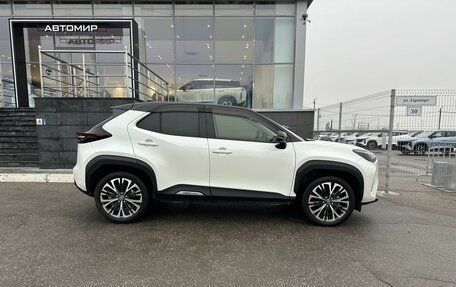 Toyota Yaris Cross, 2021 год, 2 100 000 рублей, 3 фотография