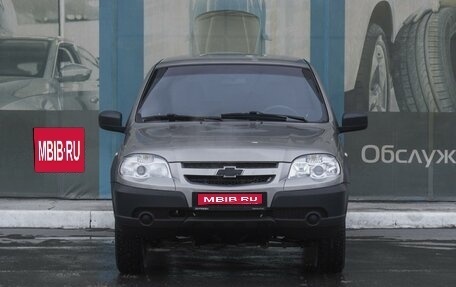 Chevrolet Niva I рестайлинг, 2018 год, 694 000 рублей, 1 фотография