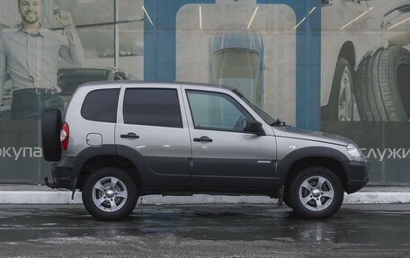 Chevrolet Niva I рестайлинг, 2018 год, 694 000 рублей, 7 фотография