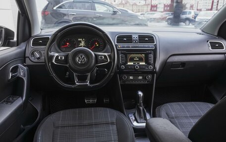 Volkswagen Polo VI (EU Market), 2017 год, 1 199 000 рублей, 6 фотография