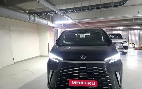 Lexus LM, 2024 год, 21 280 000 рублей, 2 фотография