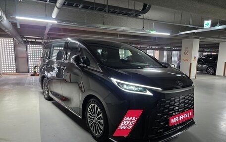 Lexus LM, 2024 год, 21 280 000 рублей, 3 фотография