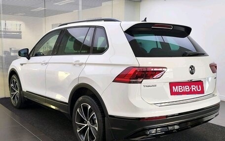 Volkswagen Tiguan II, 2019 год, 3 045 000 рублей, 7 фотография
