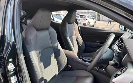 Toyota C-HR I рестайлинг, 2018 год, 1 150 000 рублей, 10 фотография