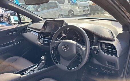 Toyota C-HR I рестайлинг, 2018 год, 1 150 000 рублей, 9 фотография