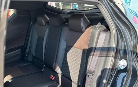 Toyota C-HR I рестайлинг, 2018 год, 1 150 000 рублей, 17 фотография