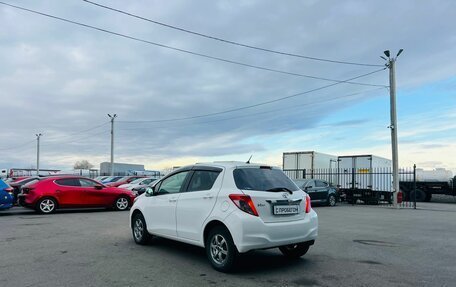 Toyota Vitz, 2012 год, 859 000 рублей, 4 фотография