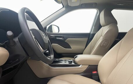 Toyota Highlander, 2025 год, 6 100 000 рублей, 11 фотография