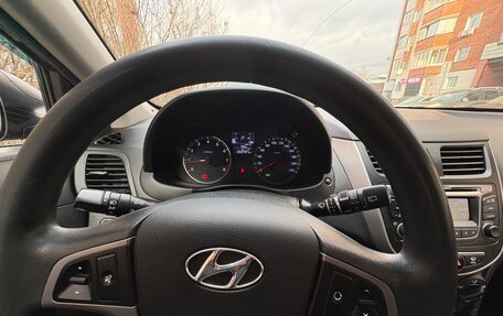 Hyundai Solaris II рестайлинг, 2014 год, 1 050 000 рублей, 4 фотография