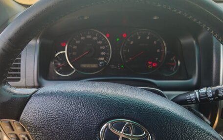 Toyota Land Cruiser Prado 120 рестайлинг, 2004 год, 1 750 000 рублей, 8 фотография