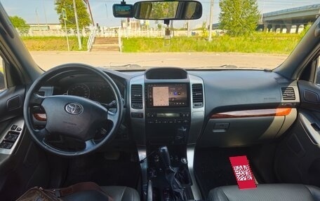 Toyota Land Cruiser Prado 120 рестайлинг, 2004 год, 1 750 000 рублей, 14 фотография