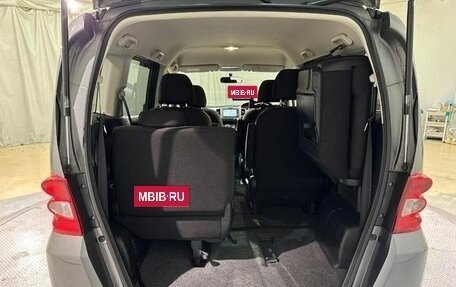 Honda Freed I, 2010 год, 675 000 рублей, 16 фотография