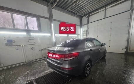 KIA Rio III рестайлинг, 2016 год, 900 000 рублей, 3 фотография