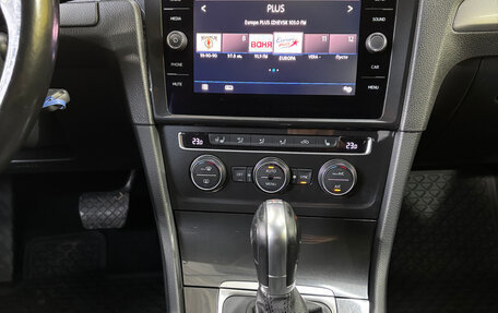 Volkswagen Golf VII, 2018 год, 1 400 000 рублей, 14 фотография