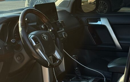 Toyota Land Cruiser Prado 150 рестайлинг 2, 2009 год, 3 500 000 рублей, 18 фотография