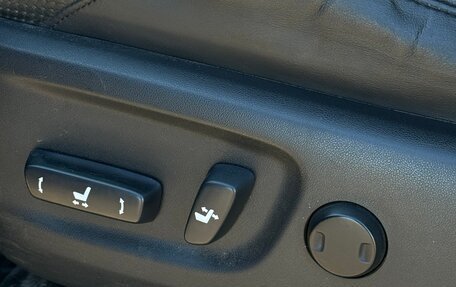 Toyota Land Cruiser Prado 150 рестайлинг 2, 2009 год, 3 500 000 рублей, 19 фотография