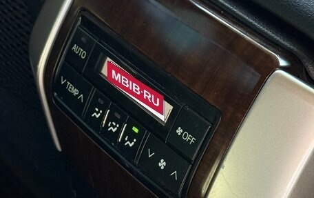 Toyota Land Cruiser Prado 150 рестайлинг 2, 2009 год, 3 500 000 рублей, 29 фотография