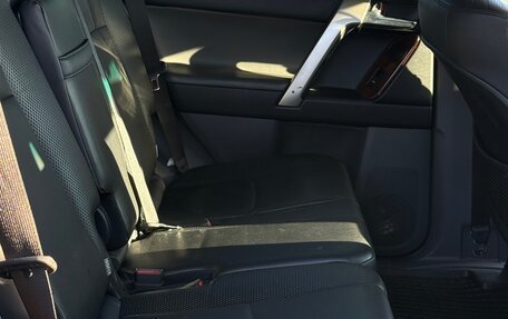 Toyota Land Cruiser Prado 150 рестайлинг 2, 2009 год, 3 500 000 рублей, 31 фотография