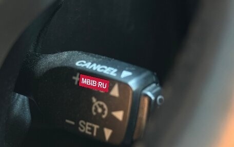 Toyota Land Cruiser Prado 150 рестайлинг 2, 2009 год, 3 500 000 рублей, 33 фотография