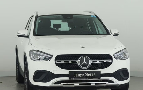 Mercedes-Benz GLA, 2022 год, 3 710 000 рублей, 2 фотография