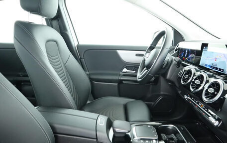 Mercedes-Benz GLA, 2022 год, 3 710 000 рублей, 19 фотография