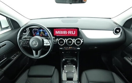 Mercedes-Benz GLA, 2022 год, 3 710 000 рублей, 12 фотография