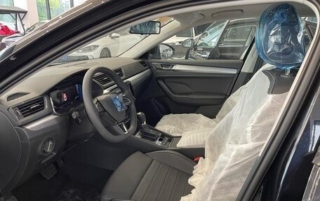 Skoda Superb III рестайлинг, 2025 год, 2 200 000 рублей, 7 фотография