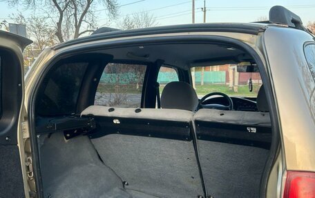 Chevrolet Niva I рестайлинг, 2004 год, 390 000 рублей, 17 фотография