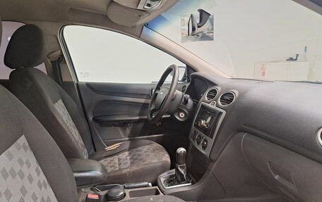 Ford Focus II рестайлинг, 2005 год, 325 000 рублей, 13 фотография