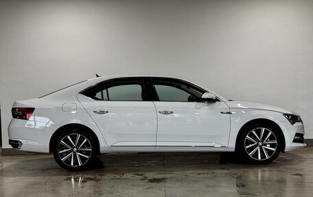 Skoda Superb III рестайлинг, 2025 год, 3 010 000 рублей, 5 фотография