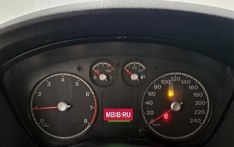 Ford Focus II рестайлинг, 2005 год, 325 000 рублей, 16 фотография