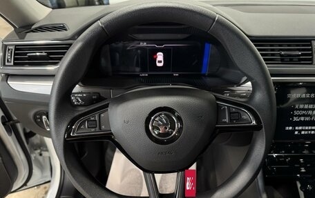 Skoda Superb III рестайлинг, 2025 год, 3 010 000 рублей, 11 фотография