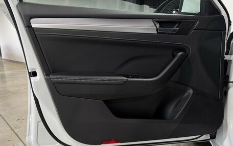 Skoda Superb III рестайлинг, 2025 год, 3 010 000 рублей, 26 фотография