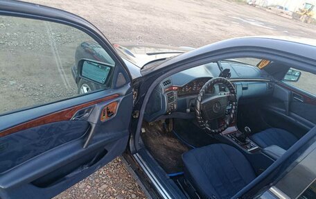 Mercedes-Benz E-Класс, 1997 год, 250 000 рублей, 2 фотография