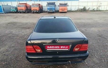 Mercedes-Benz E-Класс, 1997 год, 250 000 рублей, 4 фотография