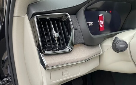 Volvo XC90 II рестайлинг, 2025 год, 11 200 000 рублей, 10 фотография