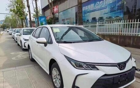 Toyota Corolla, 2025 год, 1 950 000 рублей, 3 фотография