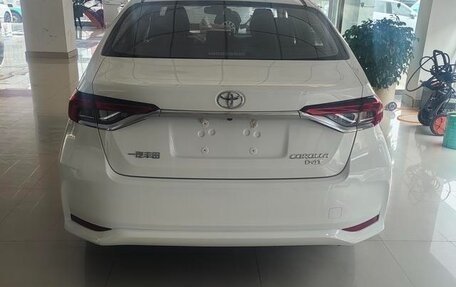 Toyota Corolla, 2025 год, 1 950 000 рублей, 5 фотография