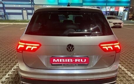 Volkswagen Tiguan II, 2021 год, 4 200 000 рублей, 5 фотография