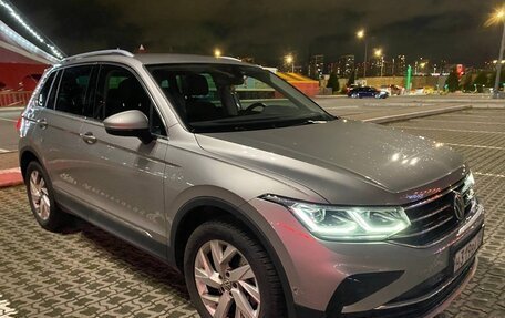 Volkswagen Tiguan II, 2021 год, 4 200 000 рублей, 11 фотография