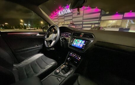 Volkswagen Tiguan II, 2021 год, 4 200 000 рублей, 16 фотография