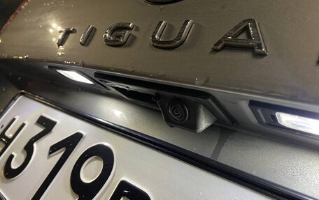 Volkswagen Tiguan II, 2021 год, 4 200 000 рублей, 23 фотография