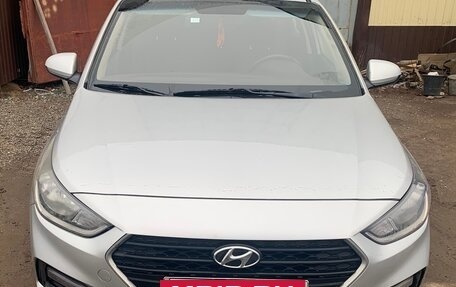 Hyundai Solaris II рестайлинг, 2018 год, 1 200 000 рублей, 2 фотография