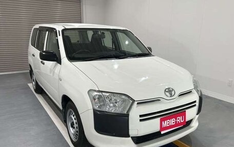 Toyota Succeed I рестайлинг, 2020 год, 1 100 000 рублей, 1 фотография